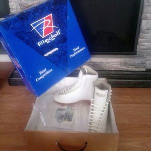 Riedell ice skates